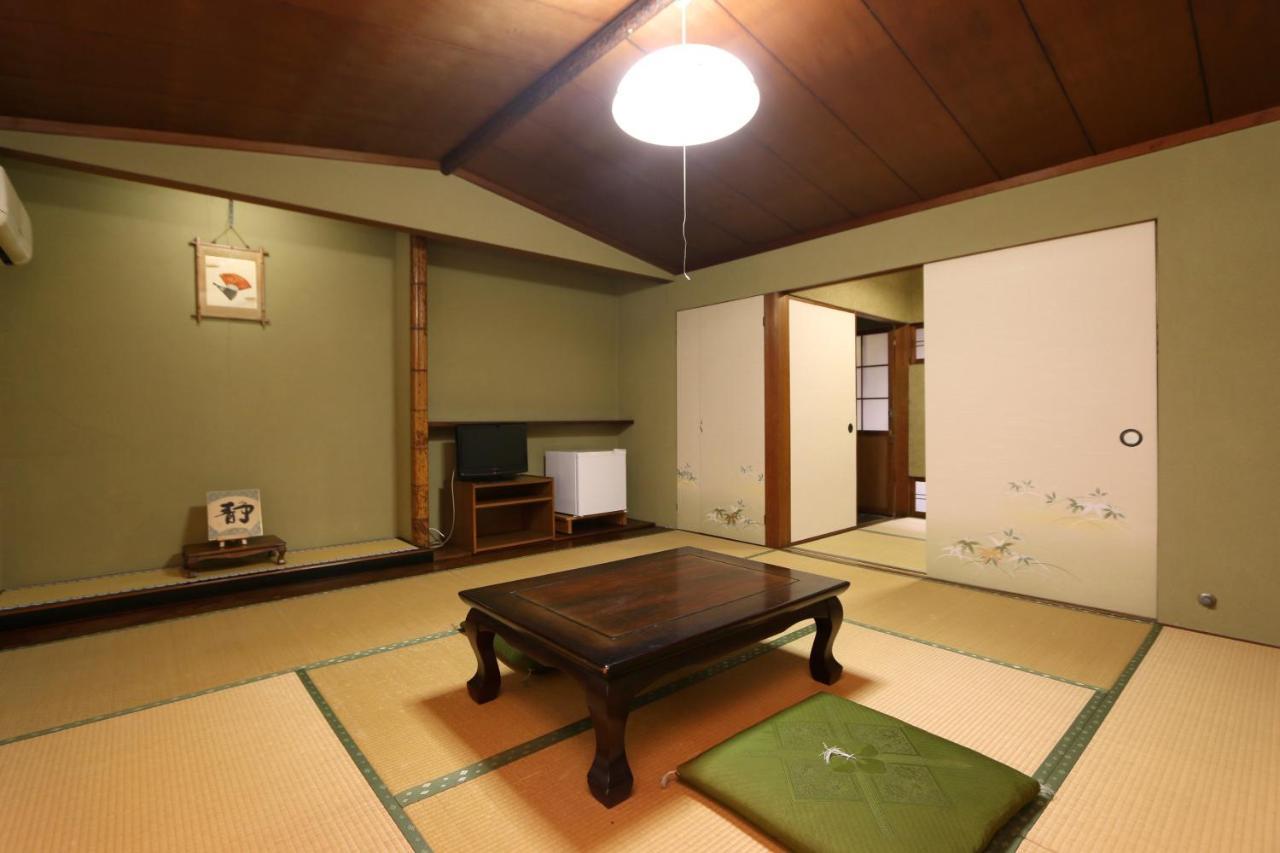 ホテル 群鶴亭 朝来市 エクステリア 写真
