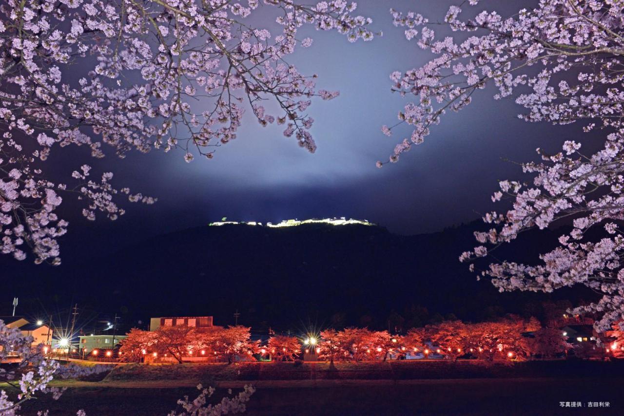 ホテル 群鶴亭 朝来市 エクステリア 写真