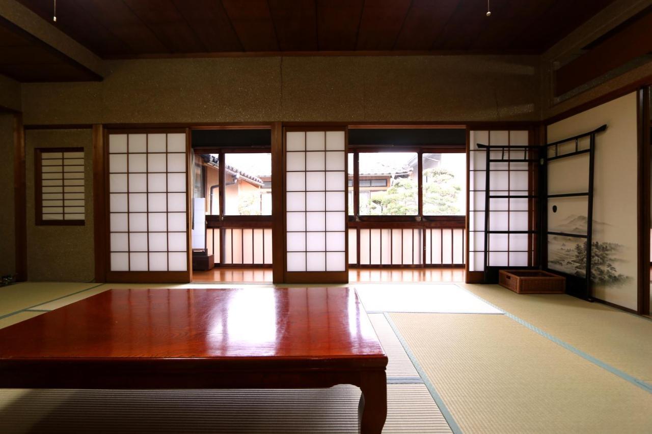 ホテル 群鶴亭 朝来市 エクステリア 写真